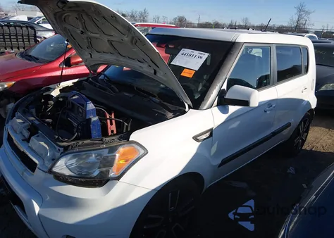 2011 Kia Soul + из США, поврежденный, VIN KNDJT2A21B7729433